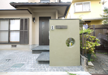 Exterior 2